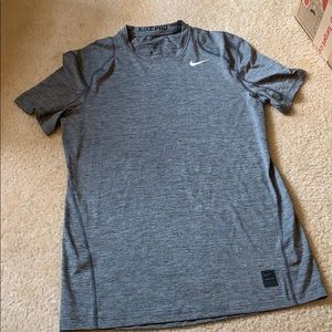 Nike men’s dri fit shirt size Med